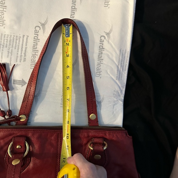 The Sak 100% Leather  Over The Shoulder Purse Hand Bag Red Center Zipper - Picture 12 of 12